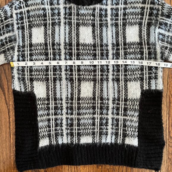 Nine West Women's Mock Neck Blue Black Plaid Boxy Sweater Size Small - Picture 7 of 9